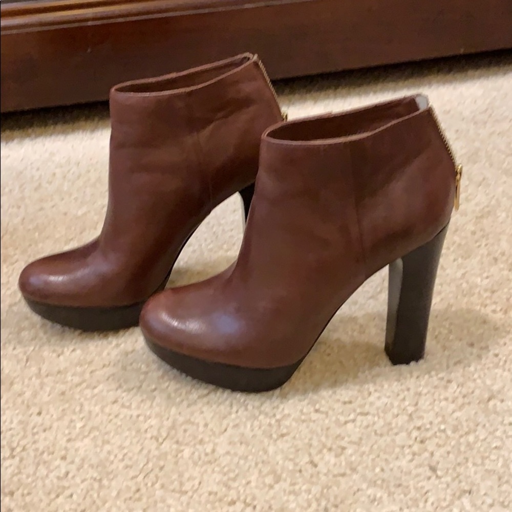 Michael Kors booties,31/2 in heel